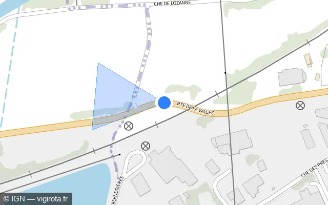 Vue plan de l'emplacement du radar de passage à niveau à Civrieux-d'Azergues sur D 385