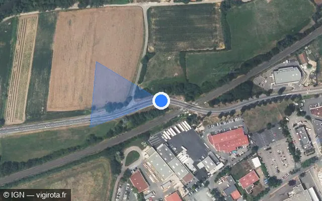Vue satellite de l'emplacement du radar de passage à niveau à Civrieux-d'Azergues sur D 385