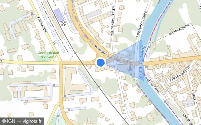 Vue plan de l'emplacement du radar de passage à niveau à Saint-Pierre-lès-Nemours sur Place de la Gare / D 16