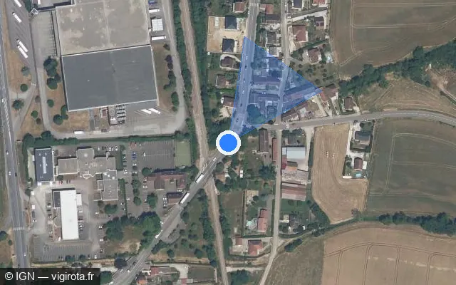 Vue satellite de l'emplacement du radar de passage à niveau à Monéteau sur Rue Robert Rimbert / N 77