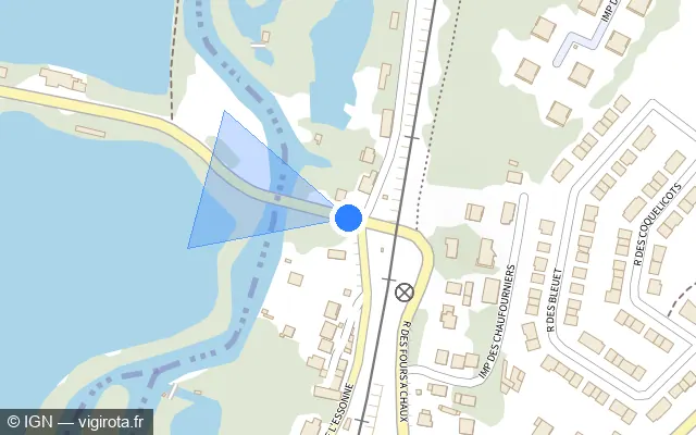 Vue plan de l'emplacement du radar de passage à niveau à Vert-le-Petit sur Rue des Fours à Chaux / D 17