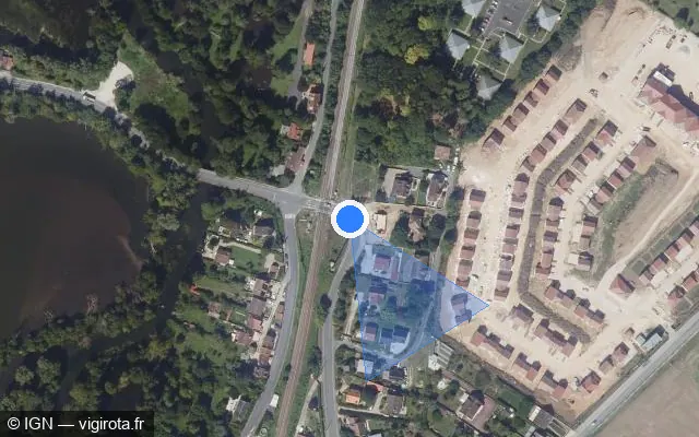 Vue satellite de l'emplacement du radar de passage à niveau à Vert-le-Petit sur Rue des Fours à Chaux / D 17
